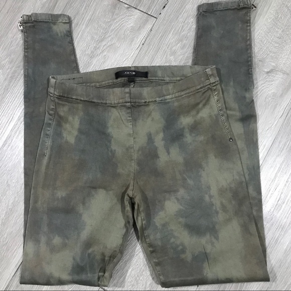Joes “The Leggings” Camo Jeans with Ankle Zippers - Picture 3 of 7